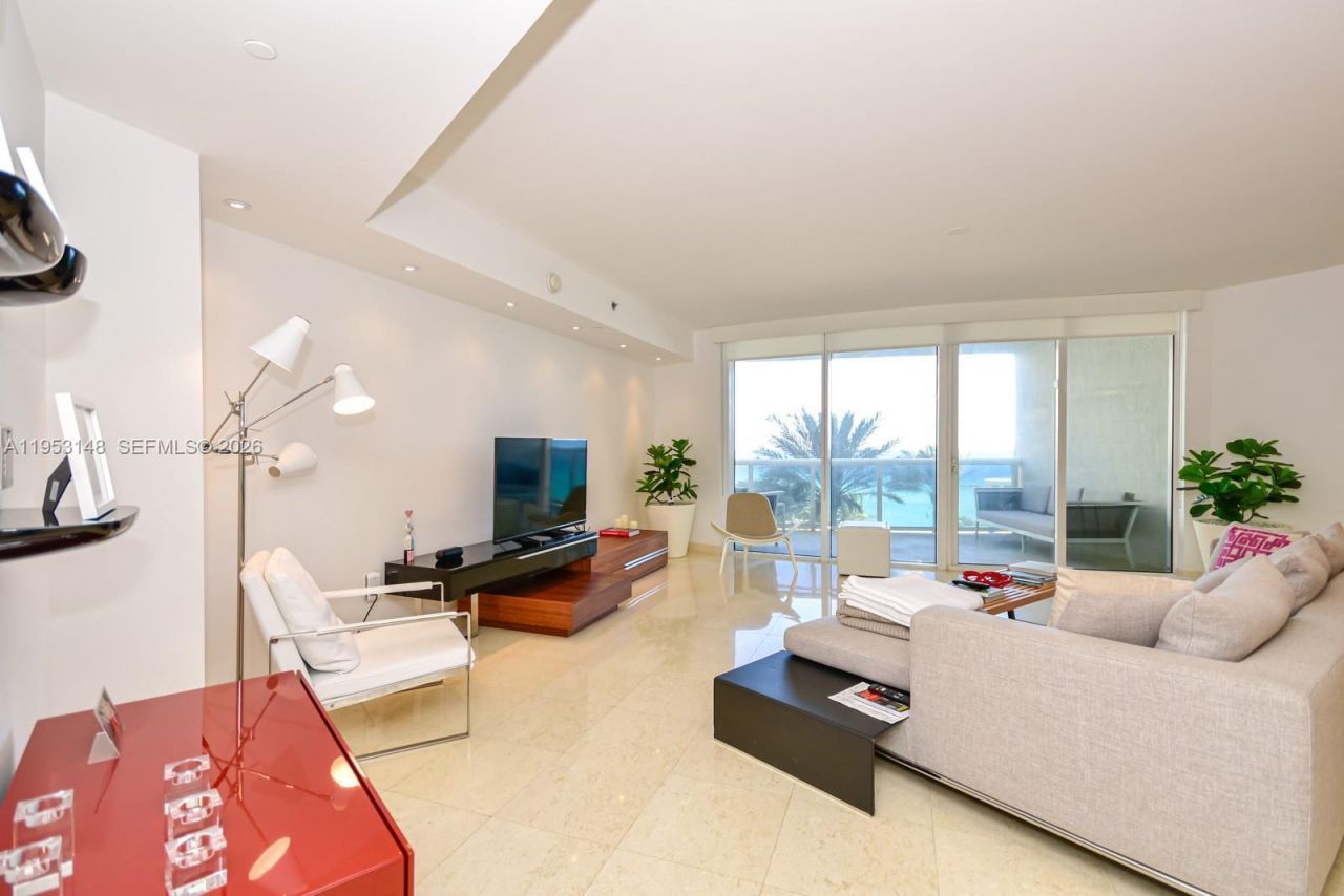 17201 Collins Ave, Unit 707, Sunny Isles Beach, FL 33160 Photo