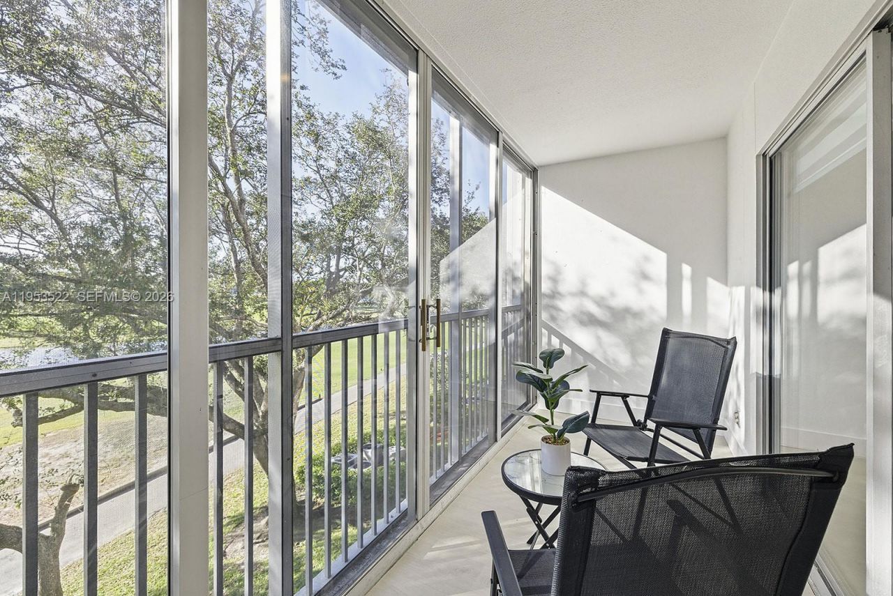 1300 SW 125th Ave , Unit 306K, Pembroke Pines, FL 33027 Photo