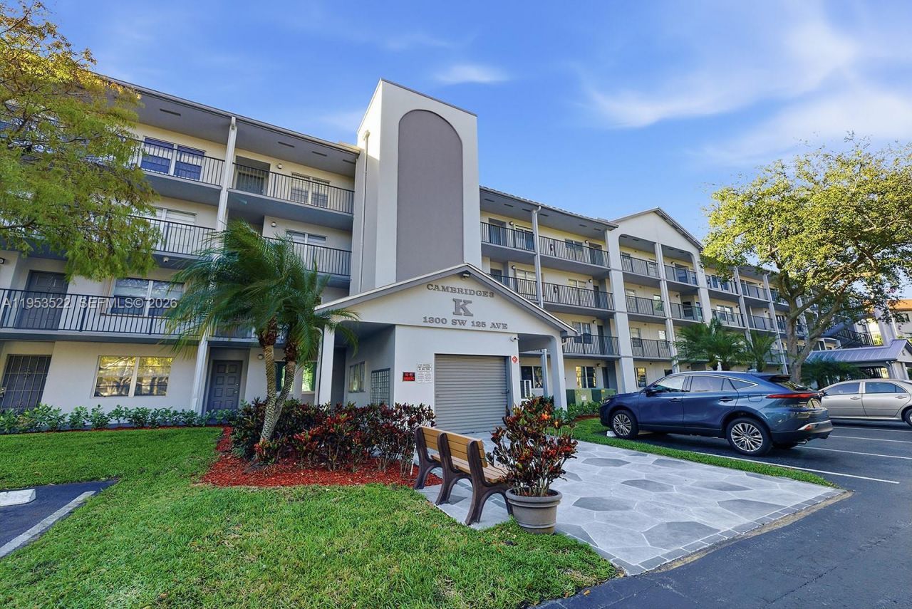 1300 SW 125th Ave , Unit 306K, Pembroke Pines, FL 33027 Photo