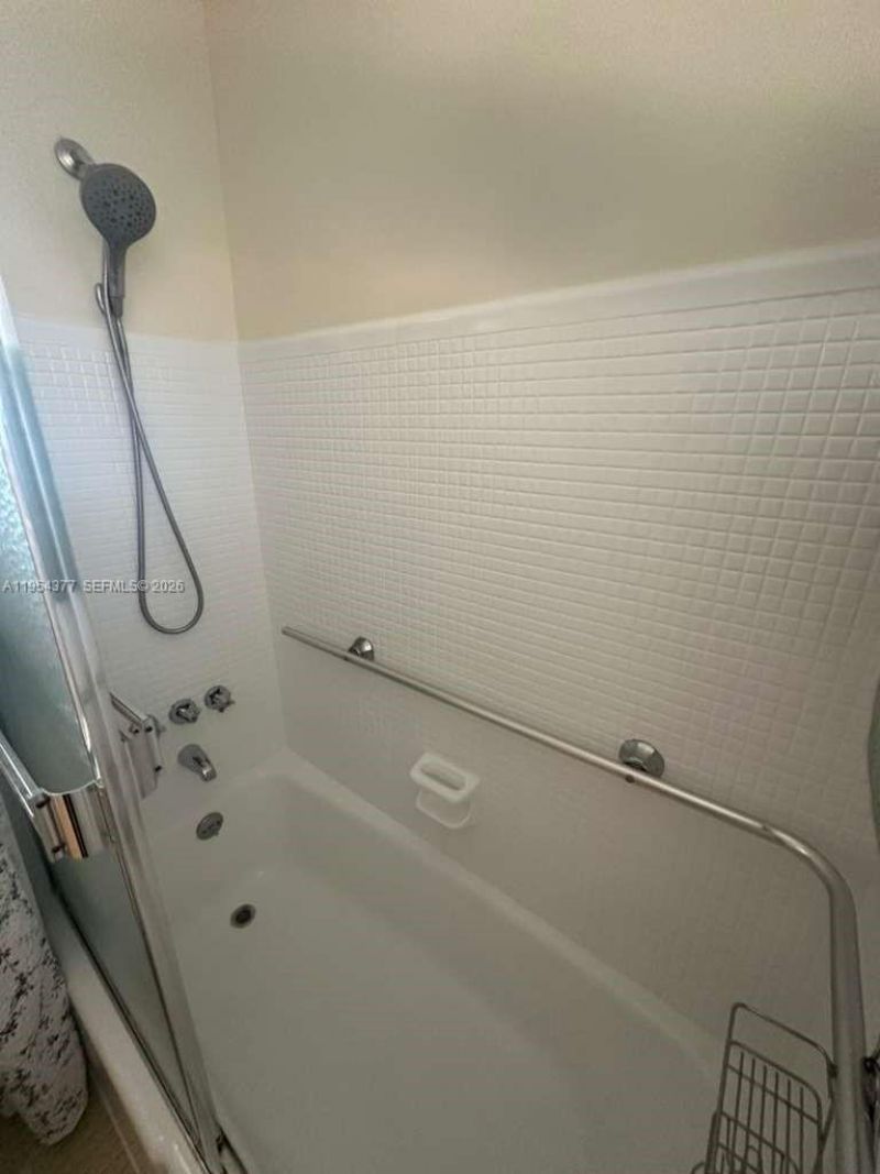 17001 NE 13th Ave, Unit 314, Miami, FL 33162 Photo