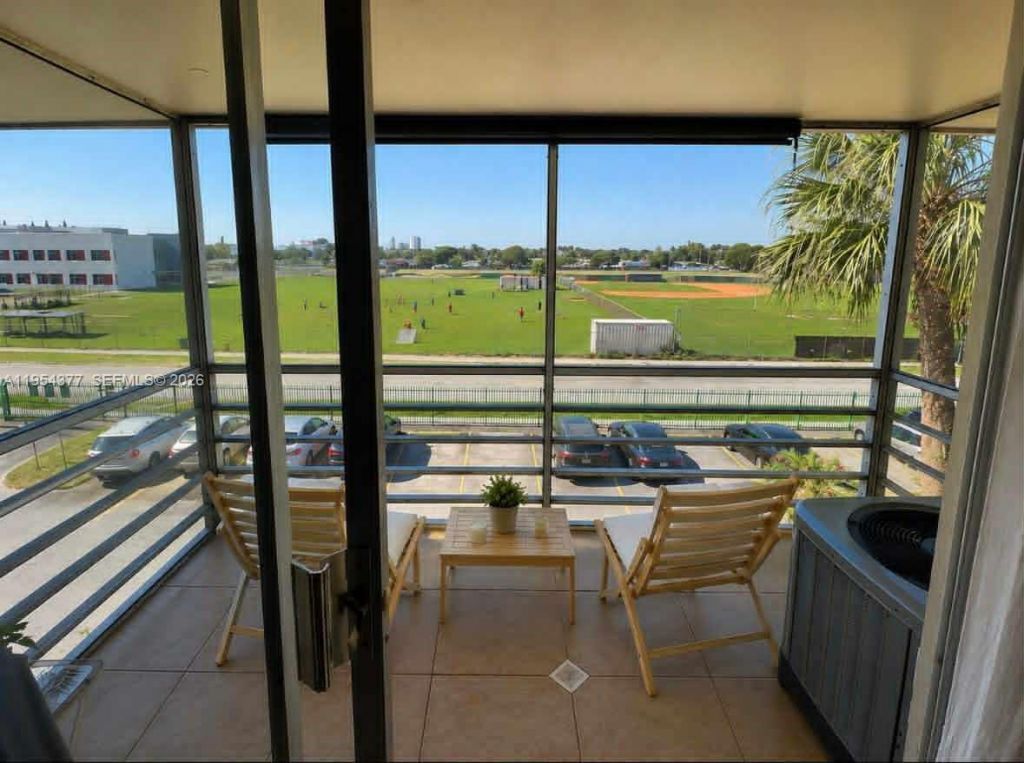 17001 NE 13th Ave, Unit 314, Miami, FL 33162 Photo