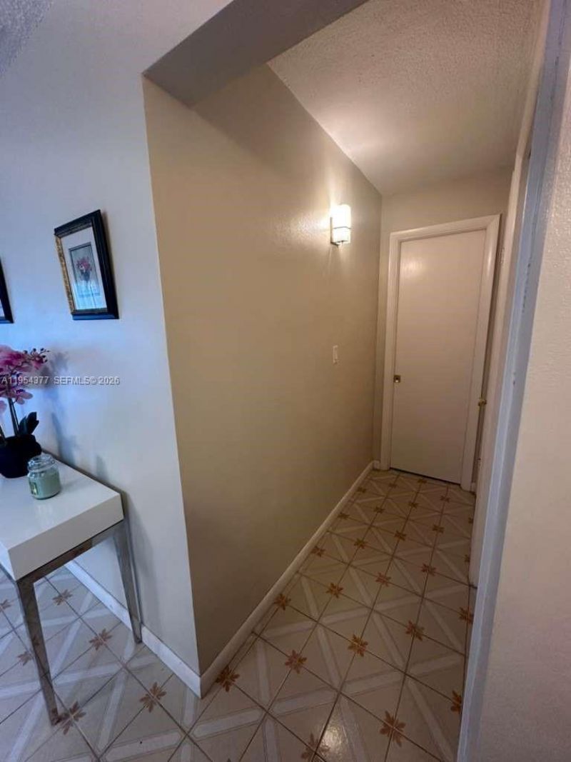 17001 NE 13th Ave, Unit 314, Miami, FL 33162 Photo