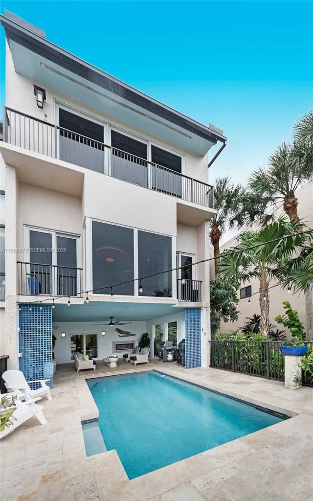 6114 Paradise Point Dr , Palmetto Bay, FL 33157 Photo