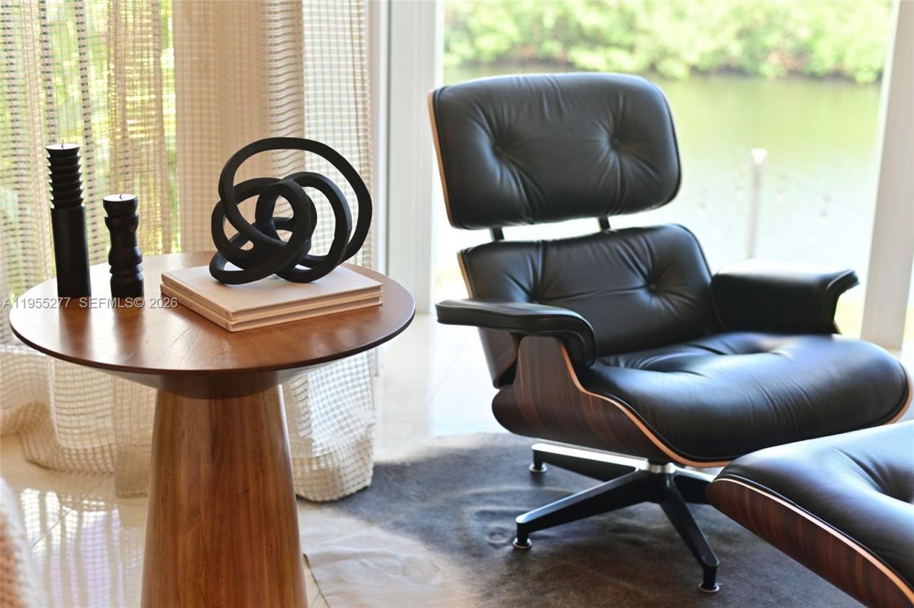 6114 Paradise Point Dr , Palmetto Bay, FL 33157 Photo