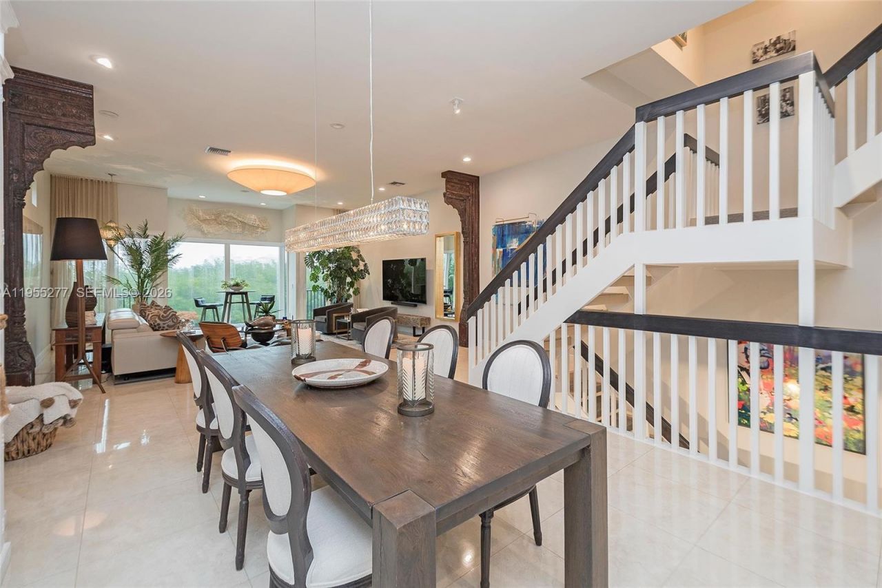 6114 Paradise Point Dr , Palmetto Bay, FL 33157 Photo