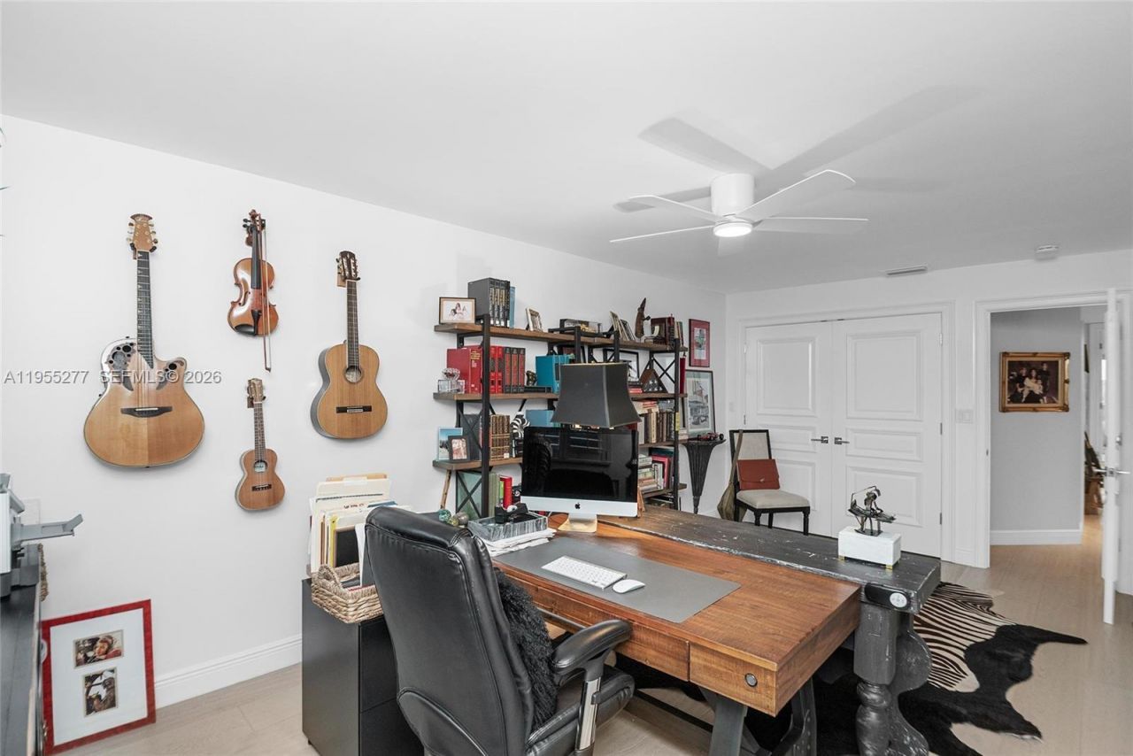 6114 Paradise Point Dr , Palmetto Bay, FL 33157 Photo