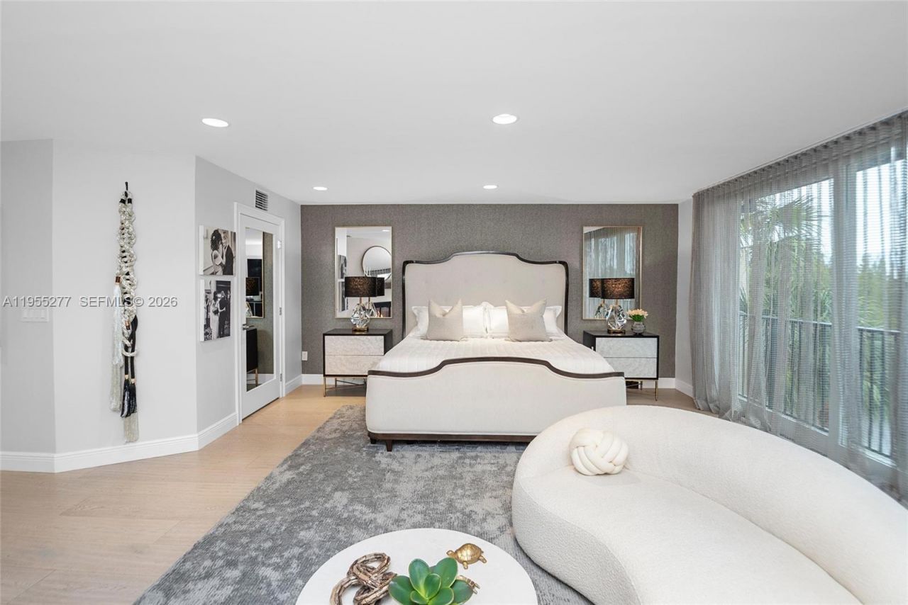 6114 Paradise Point Dr , Palmetto Bay, FL 33157 Photo