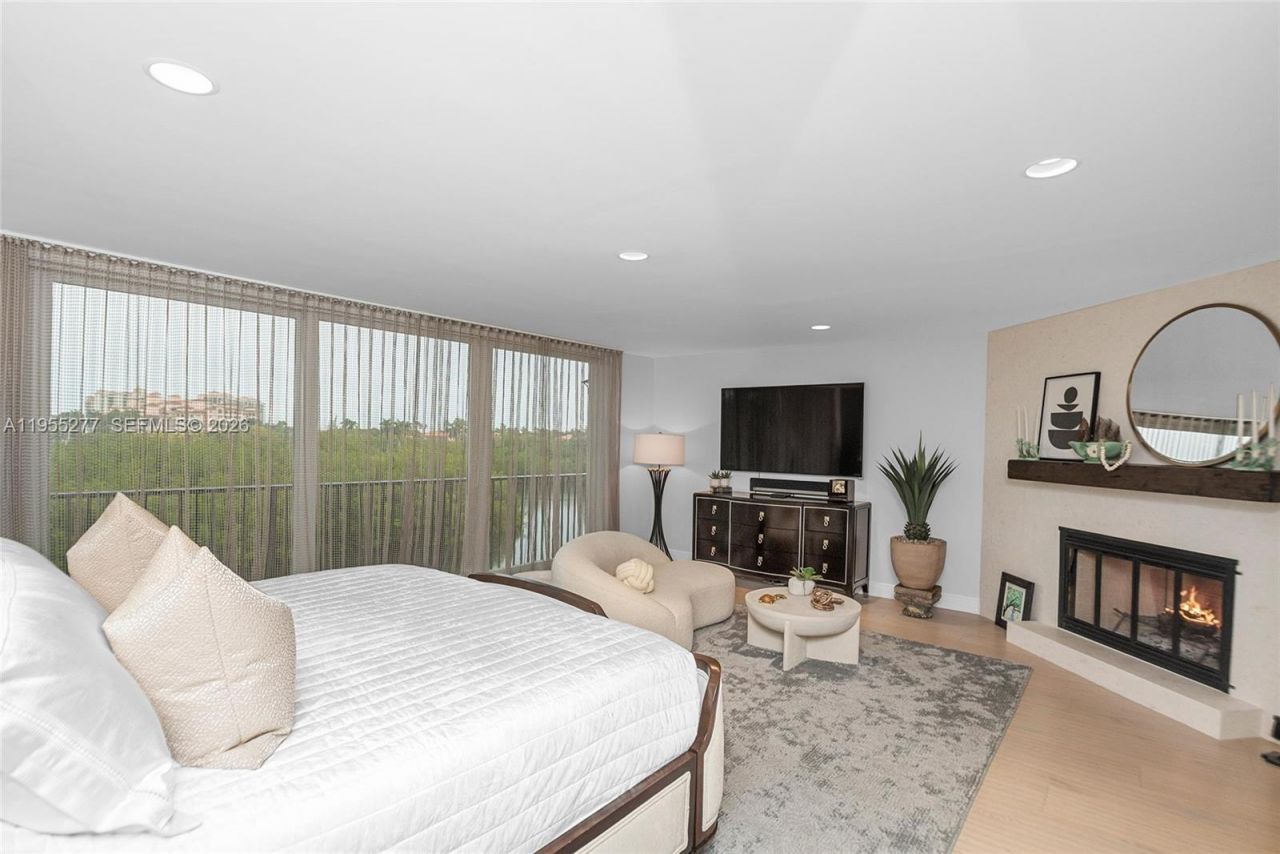 6114 Paradise Point Dr , Palmetto Bay, FL 33157 Photo