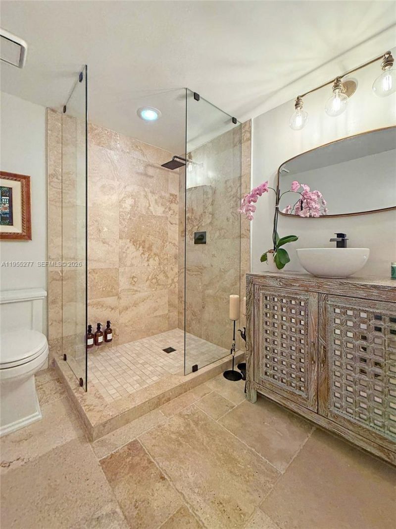 6114 Paradise Point Dr , Palmetto Bay, FL 33157 Photo