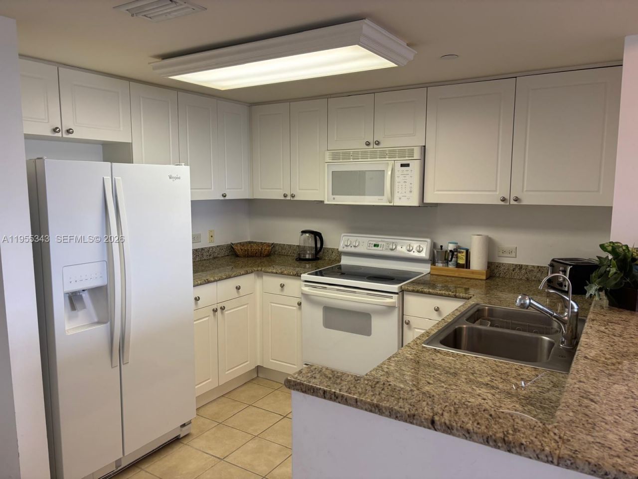 19501 W Country Club Dr, Unit 2206, Aventura, FL 33180 Photo