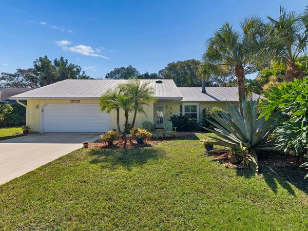 8816 SE May Terrace, Hobe Sound, FL 33455
