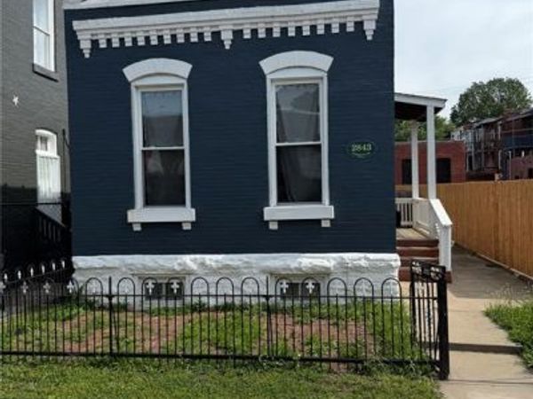 2843 Chippewa Street, St Louis, MO 63118