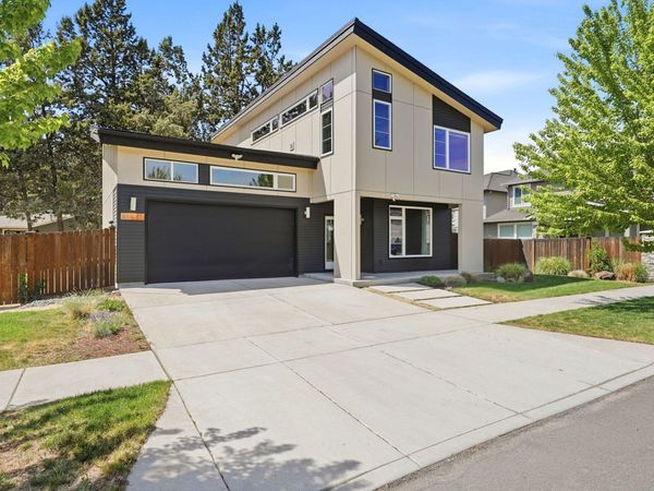 61547 SE Lincoln Lane, Bend, OR 97702