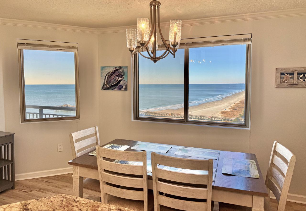 8560 Queensway Blvd. Photo 11