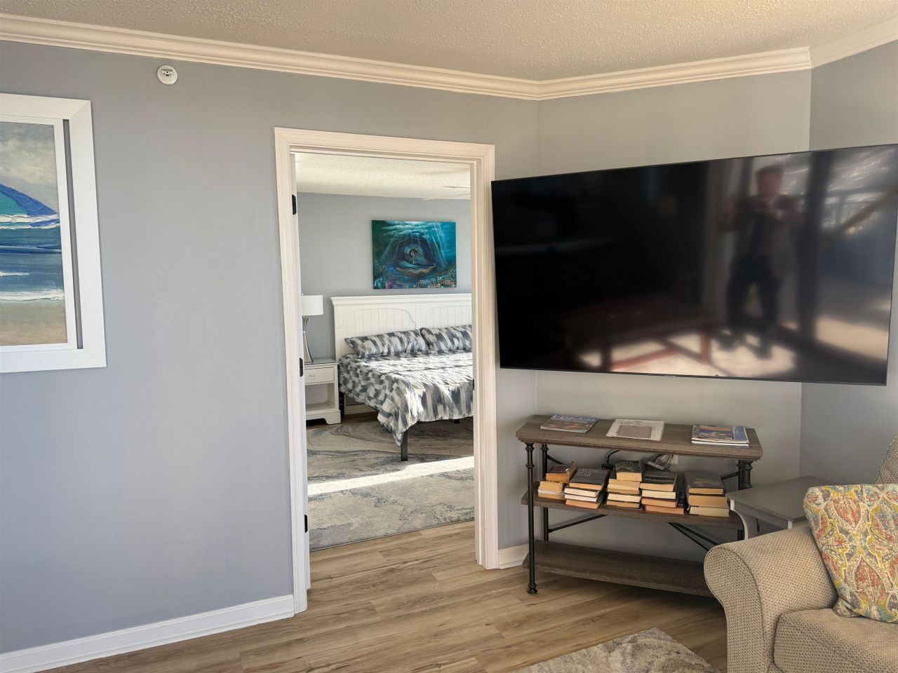 8560 Queensway Blvd. Photo 18