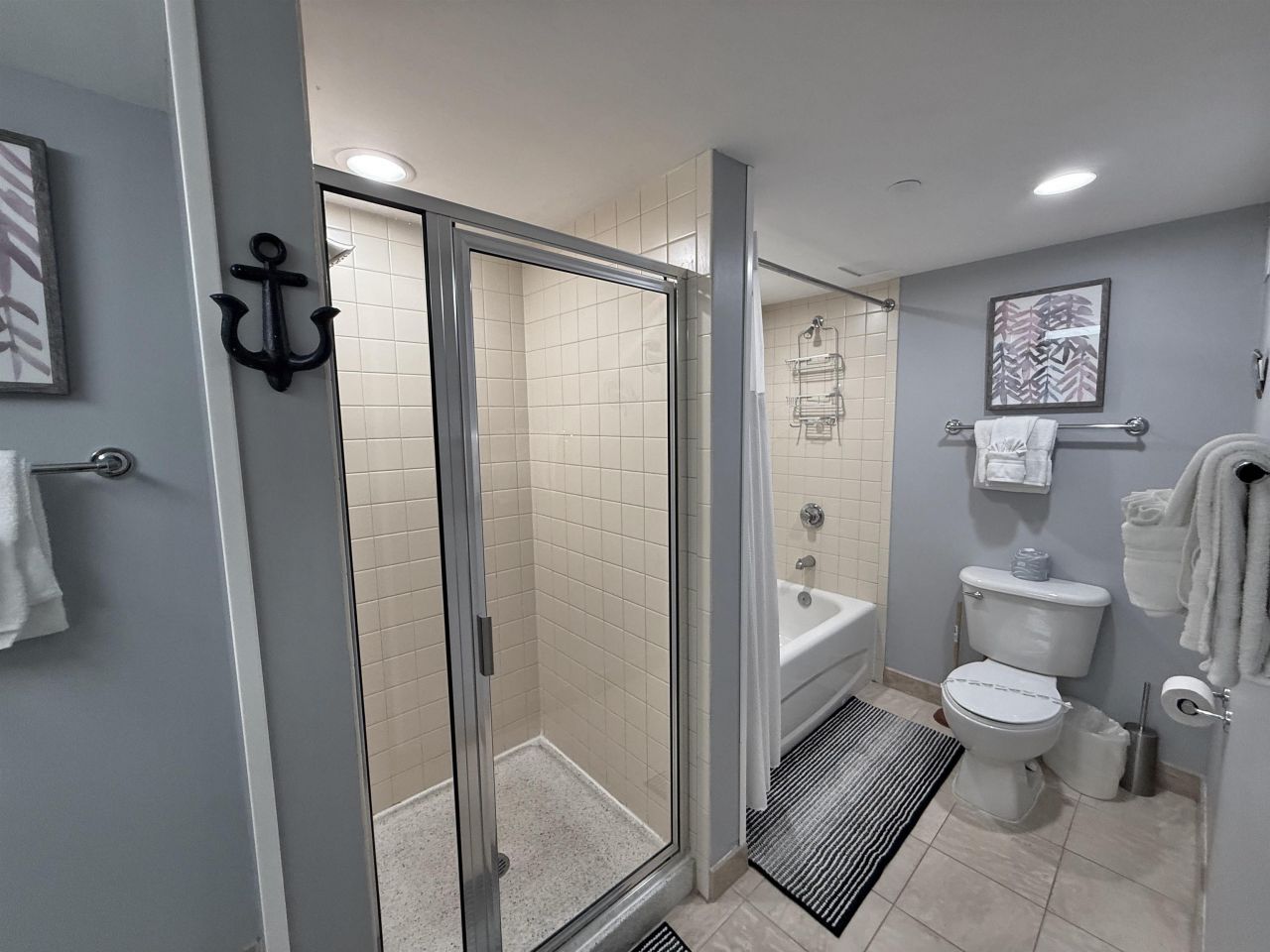 8560 Queensway Blvd. Photo 37