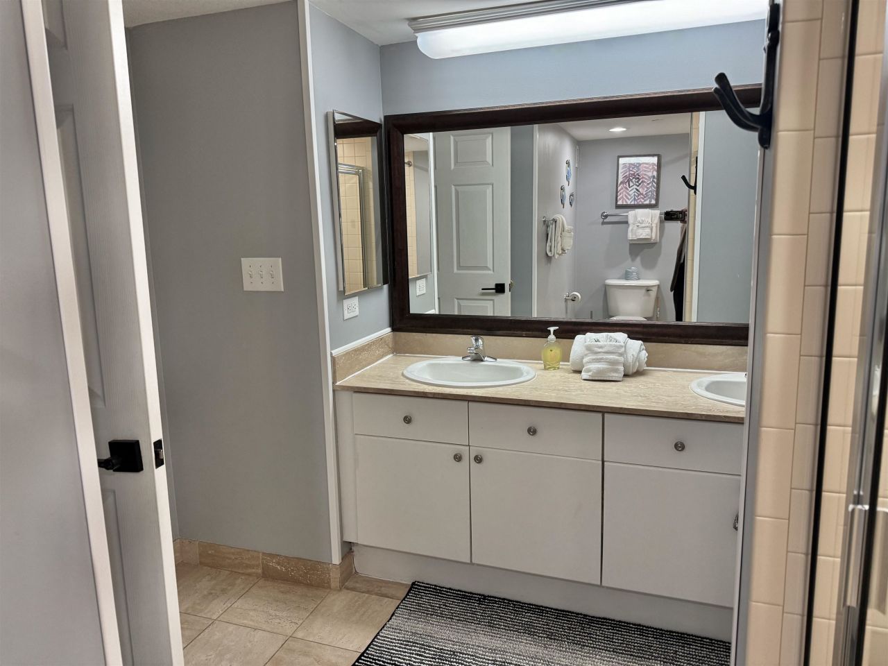 8560 Queensway Blvd. Photo 38