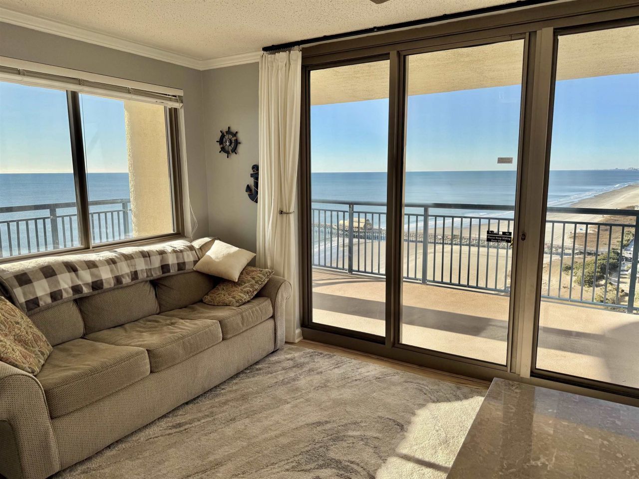 8560 Queensway Blvd. Photo 9