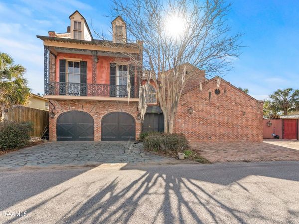 12 Bayside Drive, Lafayette, LA 70508