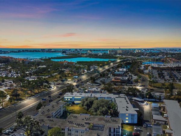 9950 47TH AVENUE N, Unit 104, ST PETERSBURG, FL 33708