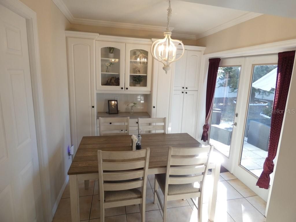 1751 El Trinidad Drive E, Clearwater, FL 33759 Photo