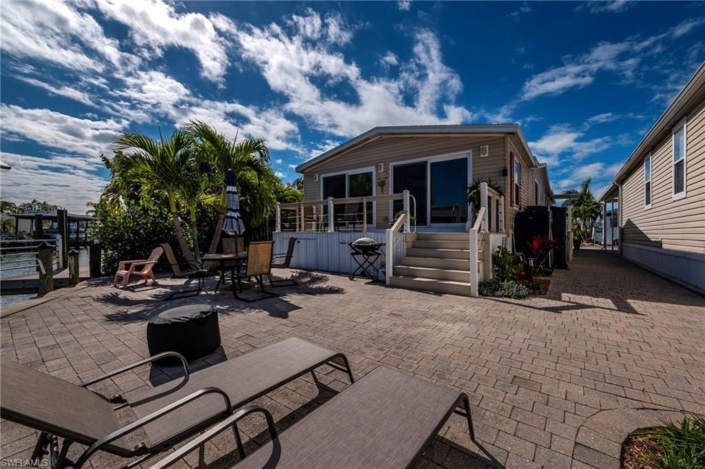 23 Nancy Ln, Fort Myers Beach, FL 33931 Photo