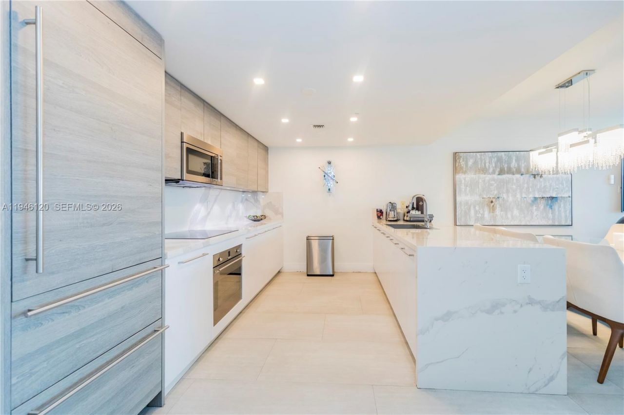 400 Sunny Isles Blvd , Unit 1504, Sunny Isles Beach, FL 33160 Photo