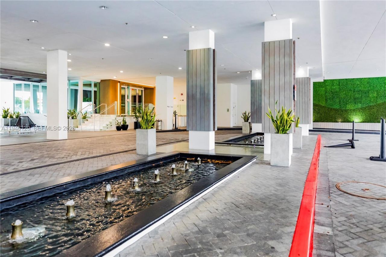 400 Sunny Isles Blvd , Unit 1504, Sunny Isles Beach, FL 33160 Photo