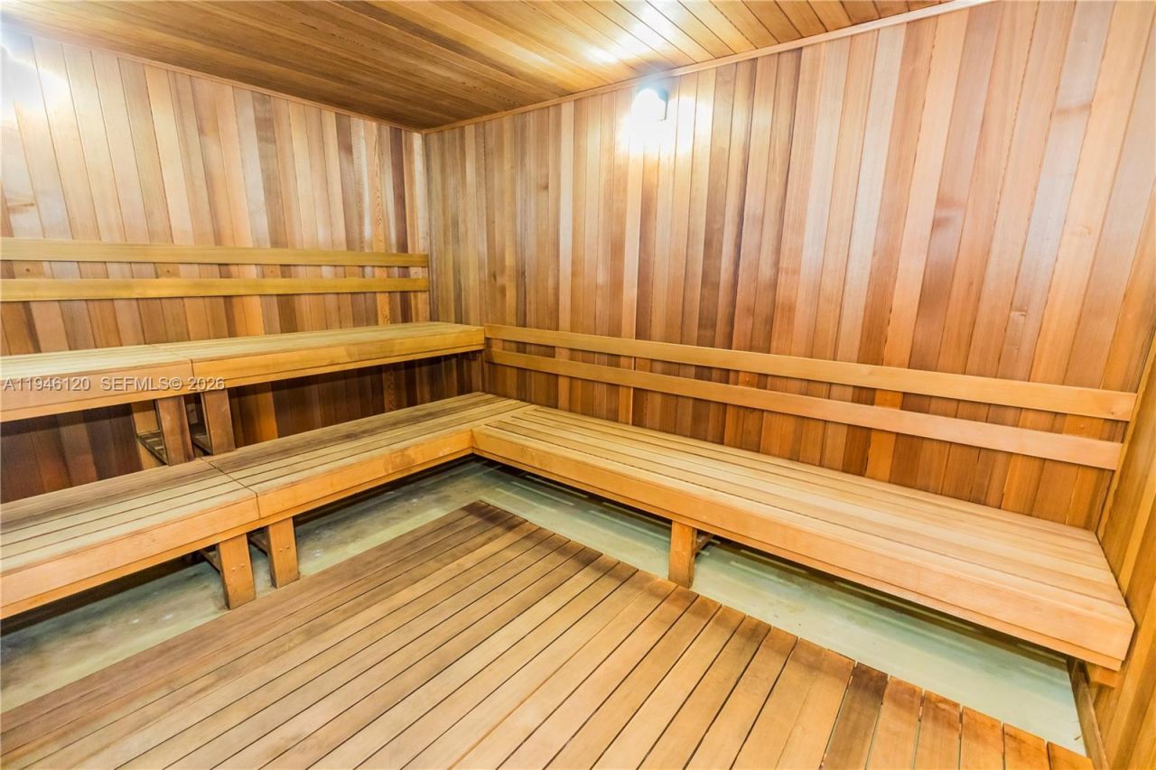 400 Sunny Isles Blvd , Unit 1504, Sunny Isles Beach, FL 33160 Photo