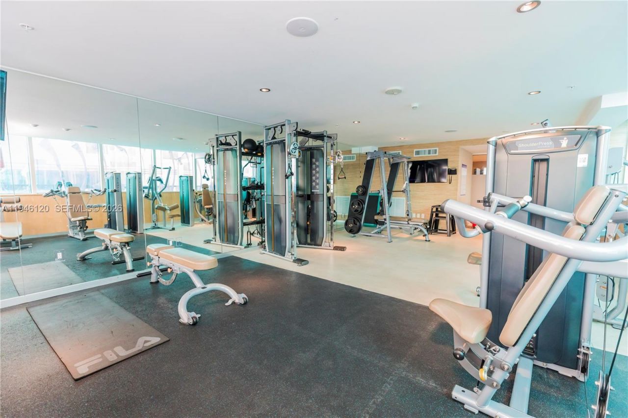 400 Sunny Isles Blvd , Unit 1504, Sunny Isles Beach, FL 33160 Photo