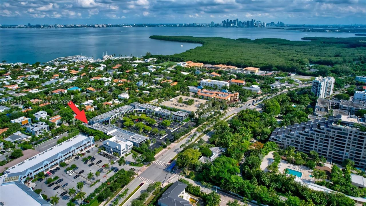 260 Crandon Blvd , Unit E18, Key Biscayne, FL 33149 Photo