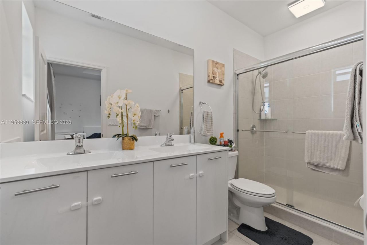 2313 NW 122nd Ter, Miami, FL 33167 Photo