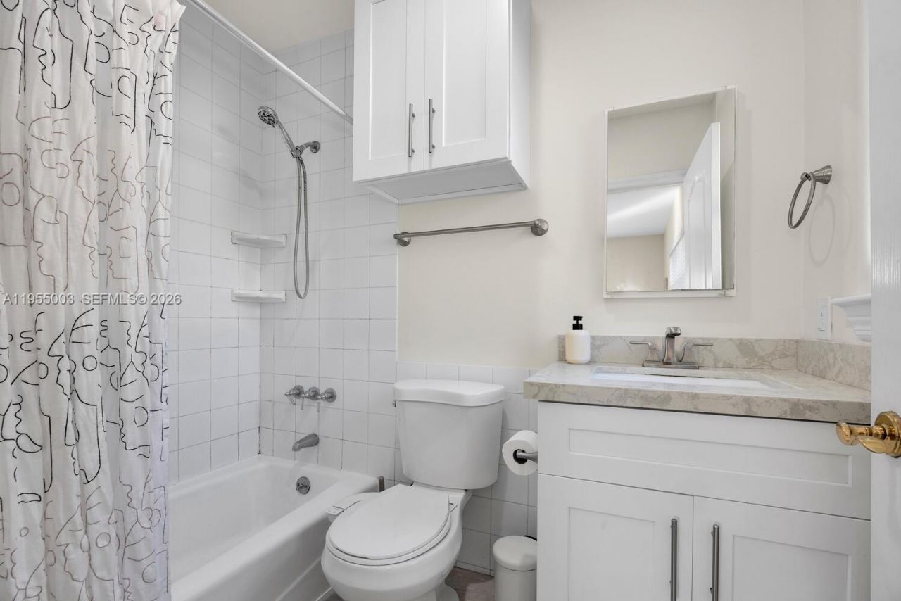 8230 SW 63rd Pl, Miami, FL 33143 Photo