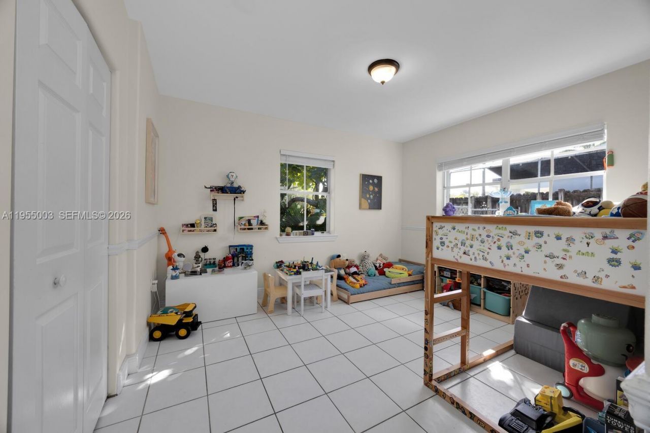 8230 SW 63rd Pl, Miami, FL 33143 Photo