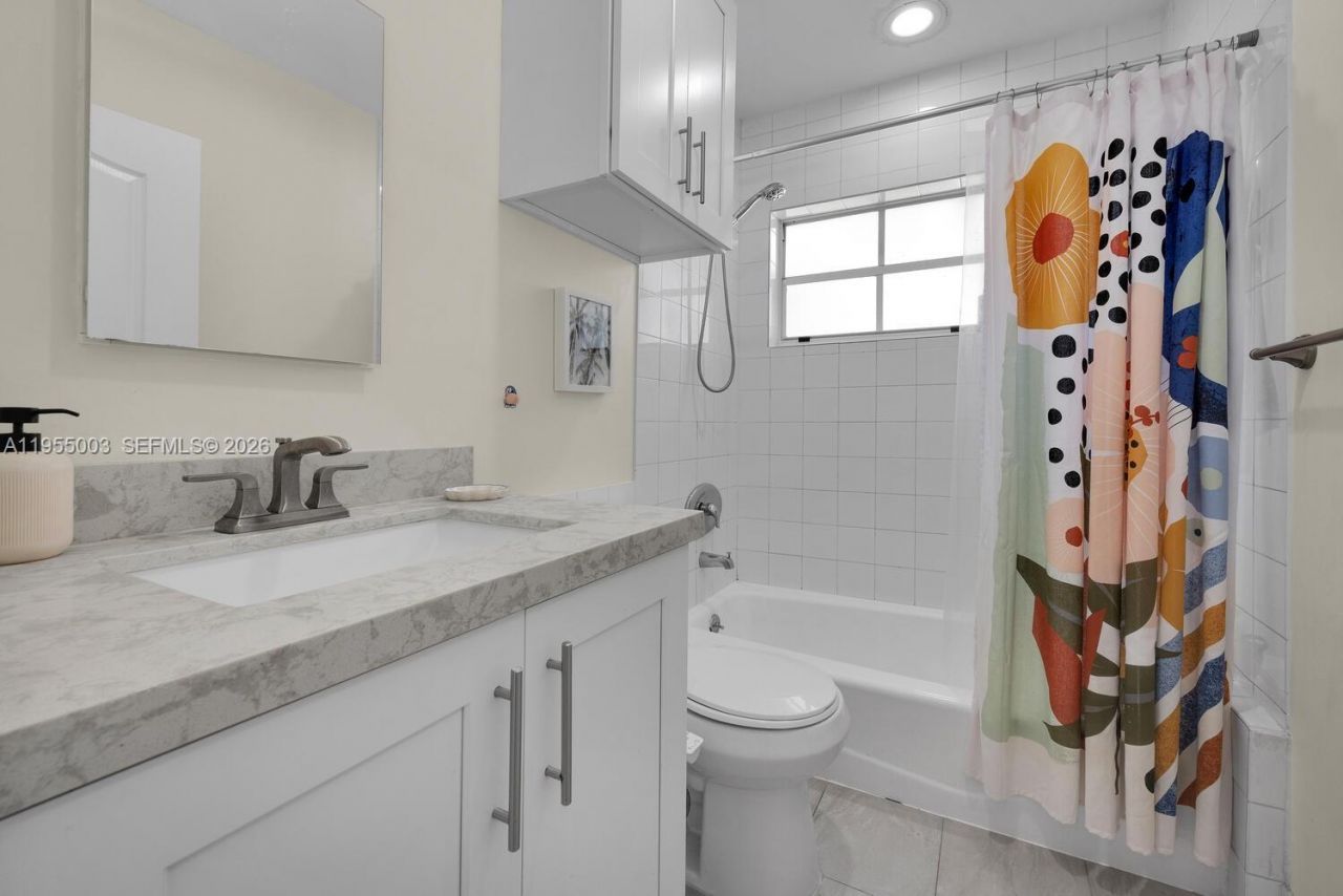 8230 SW 63rd Pl, Miami, FL 33143 Photo