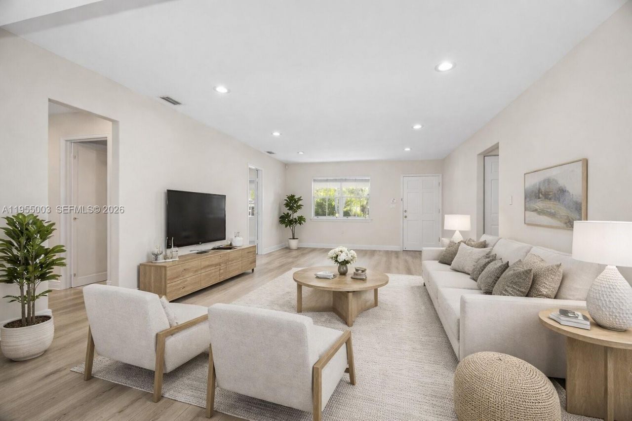 8230 SW 63rd Pl, Miami, FL 33143 Photo