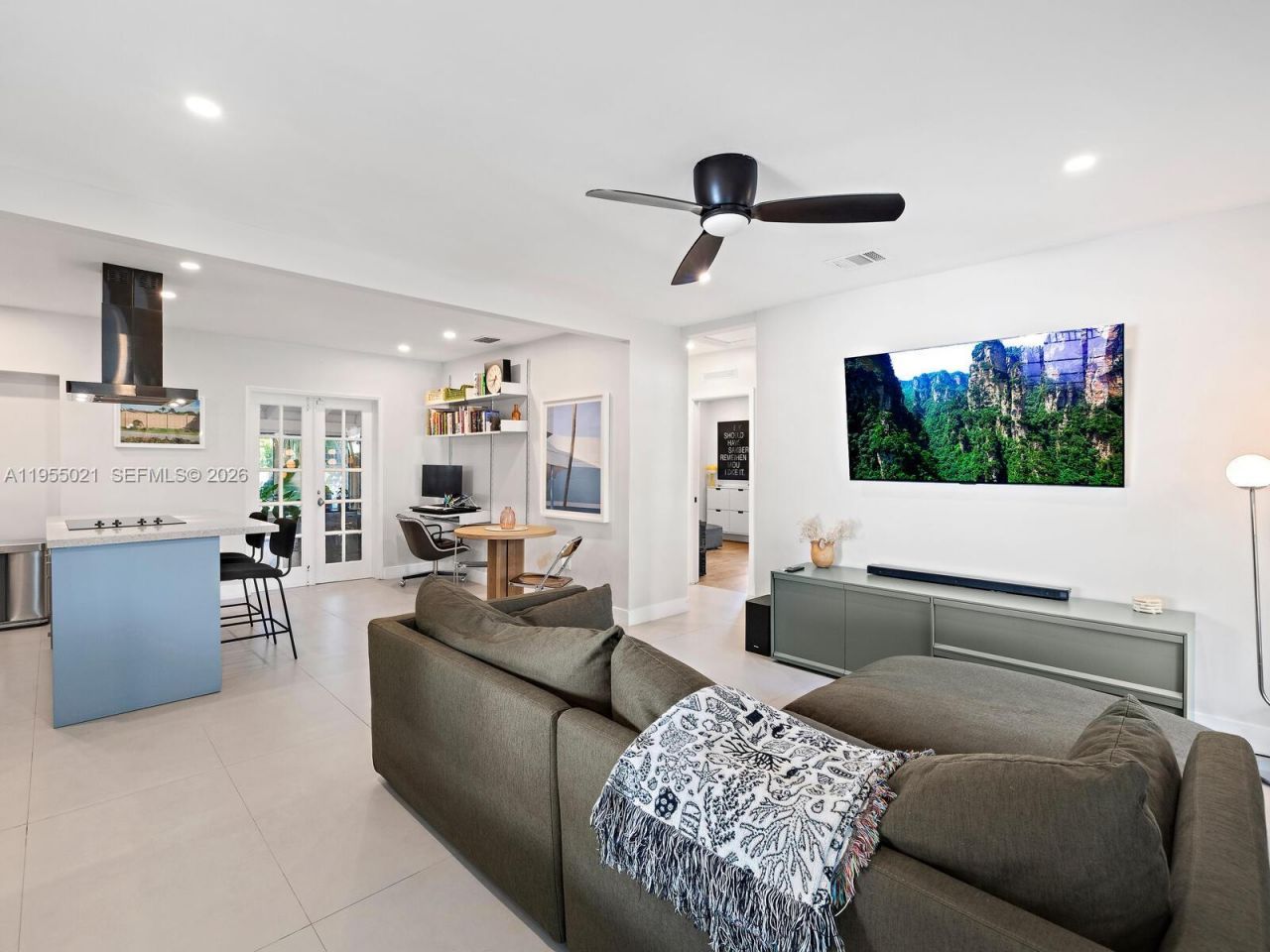 1009 NW 11th Ct , Miami, FL 33136 Photo