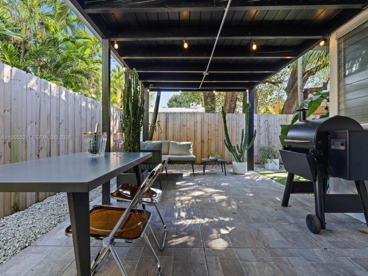 1009 NW 11th Ct, Miami, FL 33136 Photo