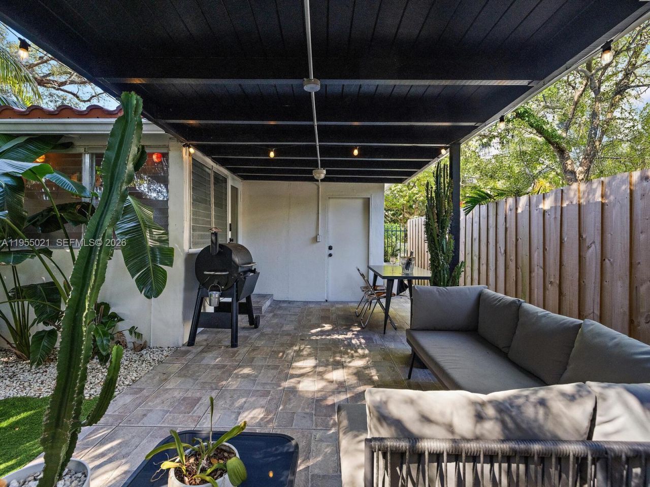 1009 NW 11th Ct , Miami, FL 33136 Photo