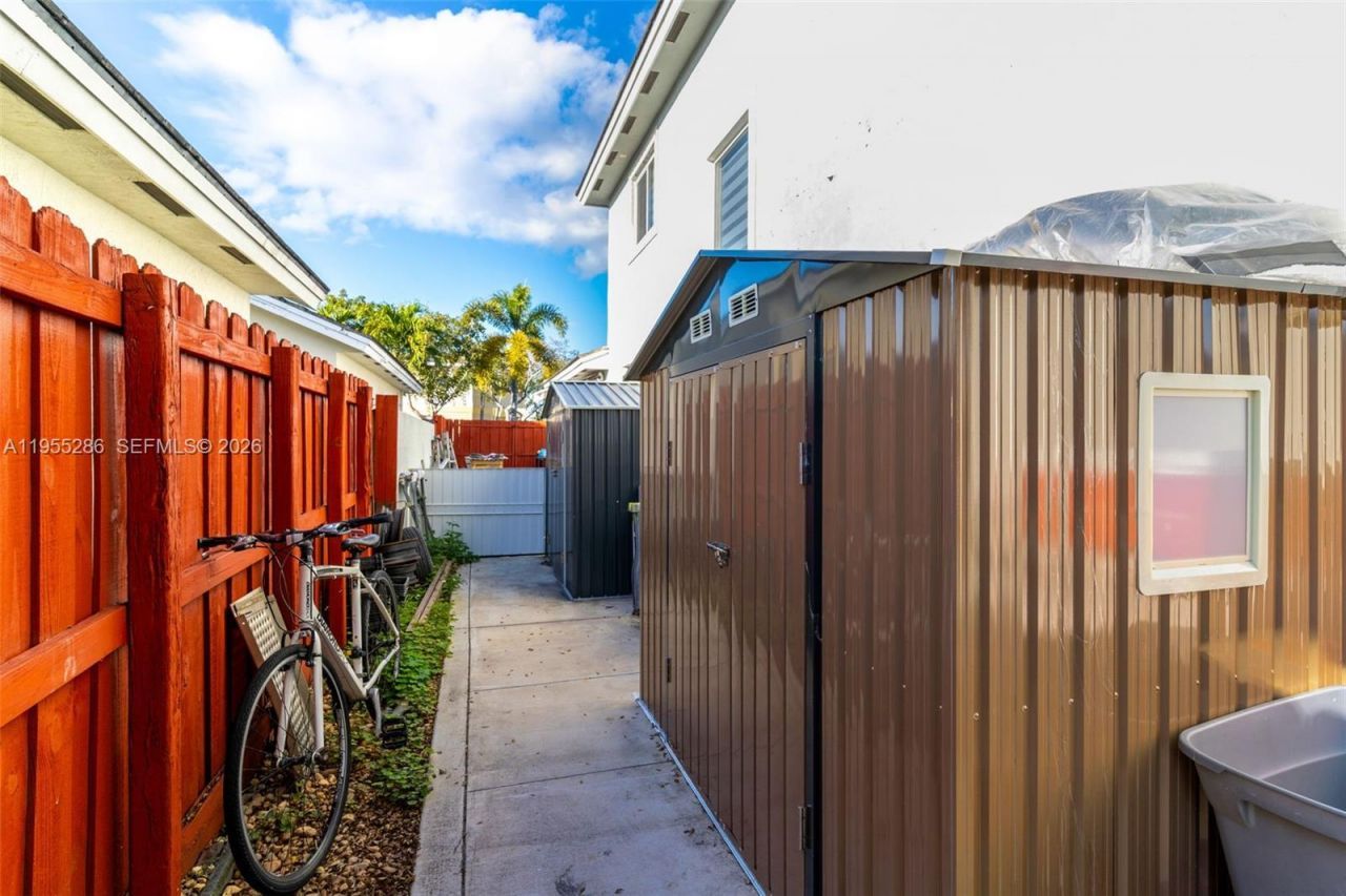 3176 NE 4 Street, Homestead, FL 33033 Photo