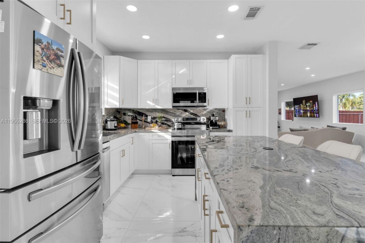 3176 NE 4 Street, Homestead, FL 33033 Photo