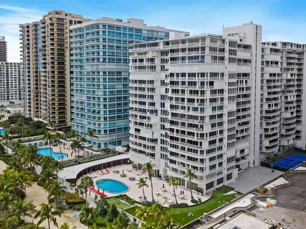 10155 Collins Ave , Unit 909, Bal Harbour, FL 33154