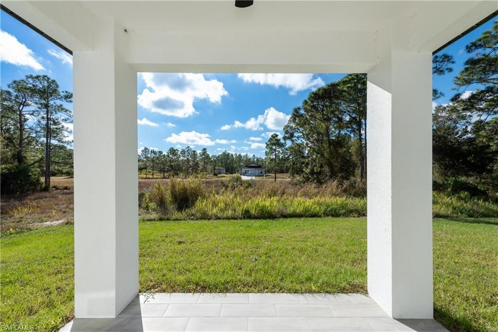 922 Sunrise Blvd, Lehigh Acres, FL 33974 Photo