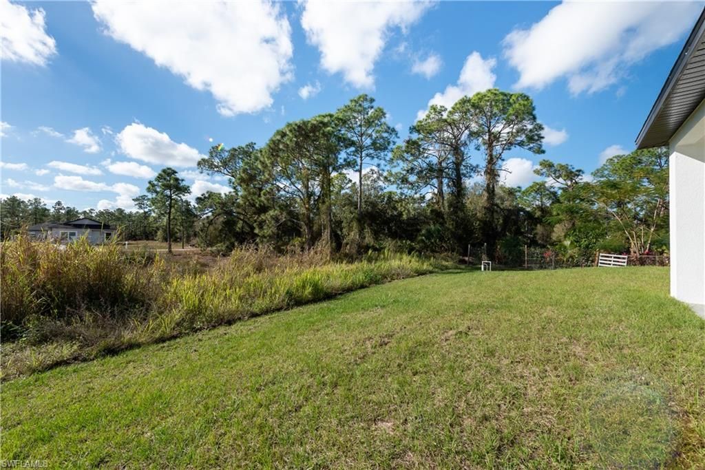 922 Sunrise Blvd, Lehigh Acres, FL 33974 Photo