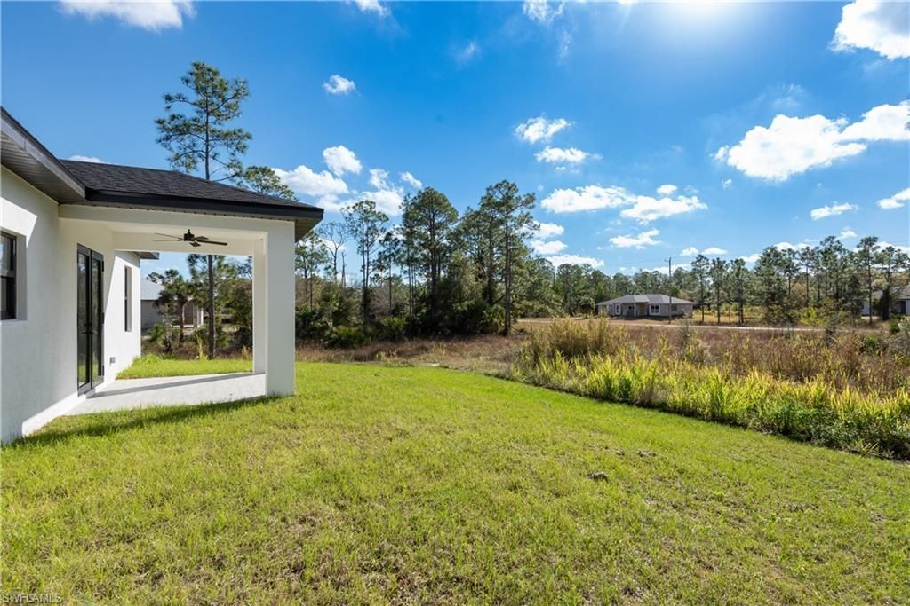 922 Sunrise Blvd, Lehigh Acres, FL 33974 Photo