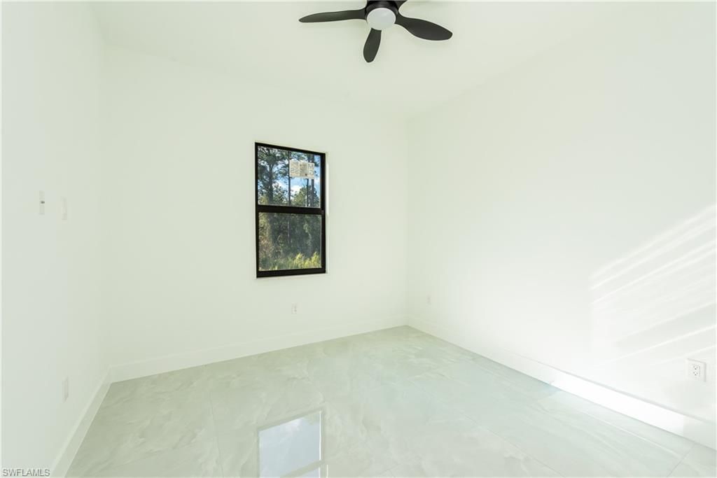 922 Sunrise Blvd, Lehigh Acres, FL 33974 Photo