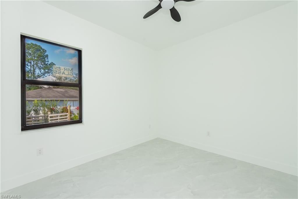 922 Sunrise Blvd, Lehigh Acres, FL 33974 Photo
