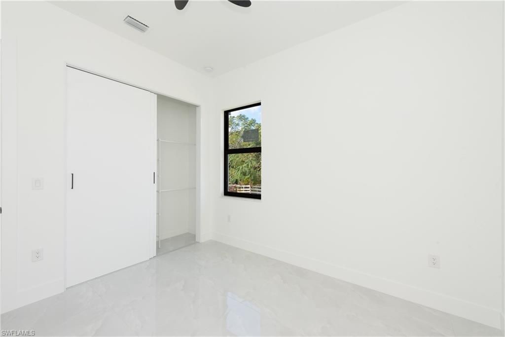922 Sunrise Blvd, Lehigh Acres, FL 33974 Photo