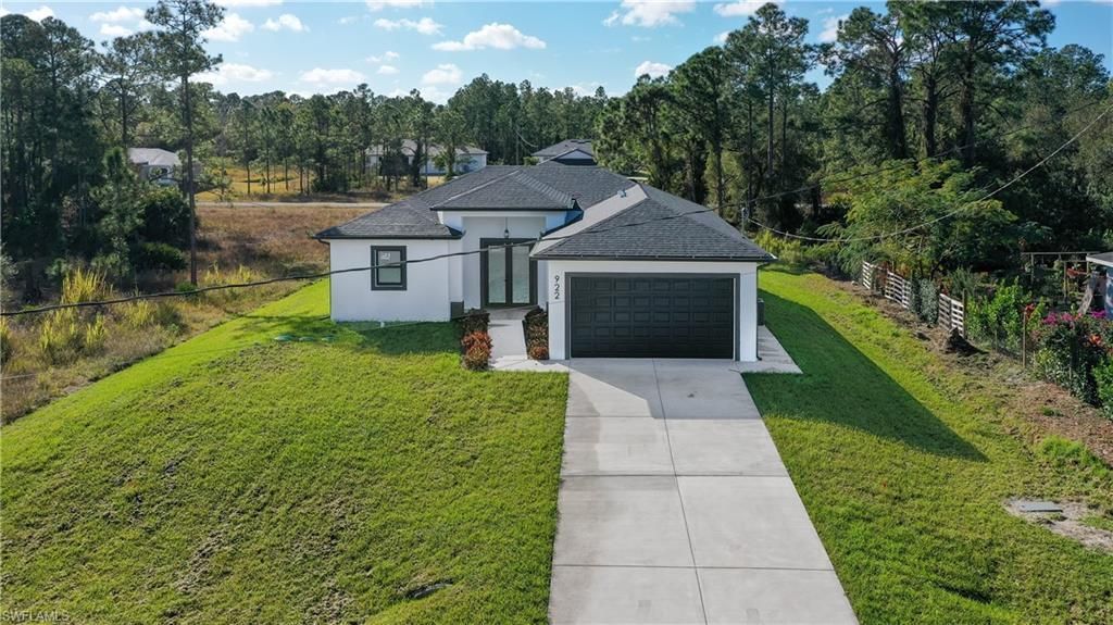 922 Sunrise Blvd, Lehigh Acres, FL 33974 Photo