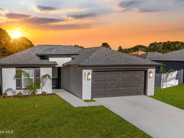 1032 Tevis Street SE, Palm Bay, FL 32909